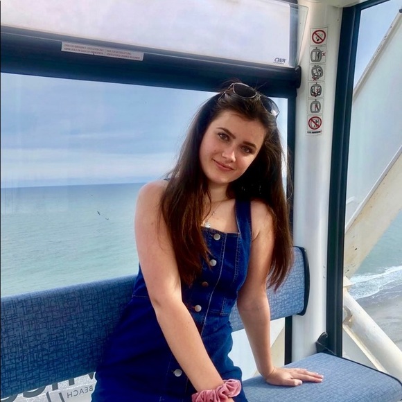 Meet your Posher, Megan - Picture 1 of 1